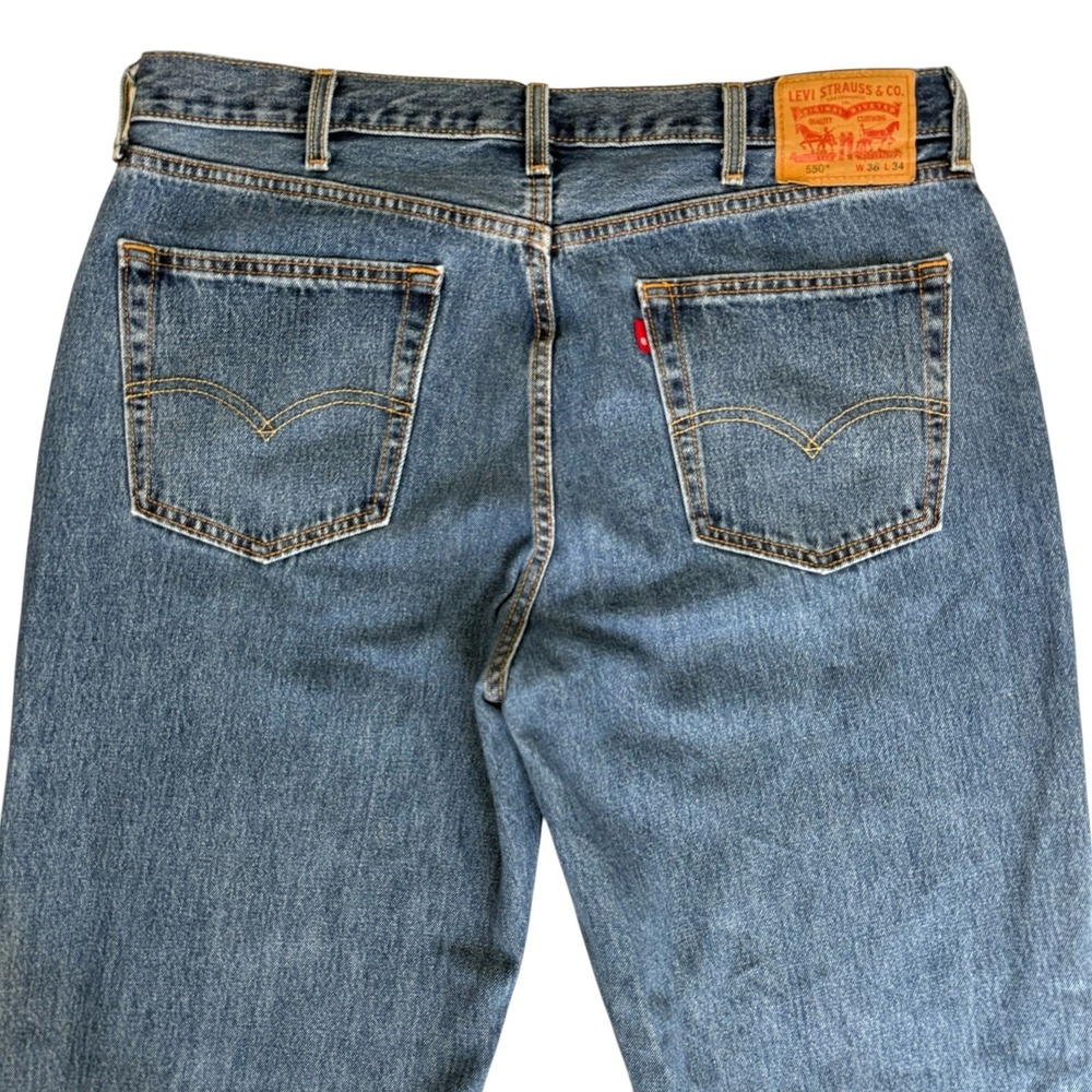 Levi's 550 Relaxed Fit Blue Jeans Men's 38 x 34 Blue Denim Normcore Dad Casual - Picture 8 of 12